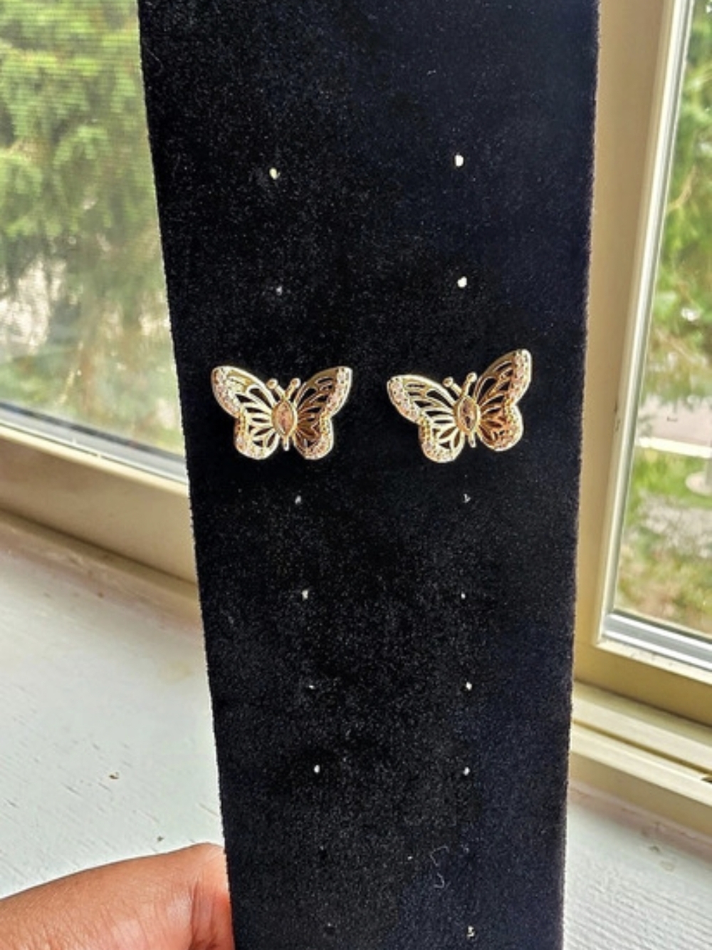 Aretes De Mariposa Oro Laminado 14k